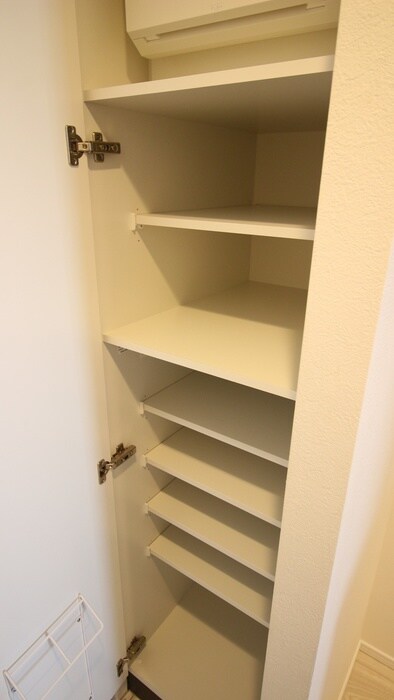 物件内観写真8　(靴箱)