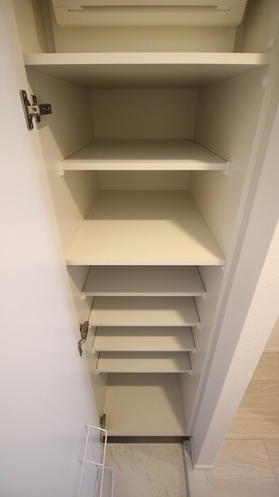 物件内観写真10　(靴箱)