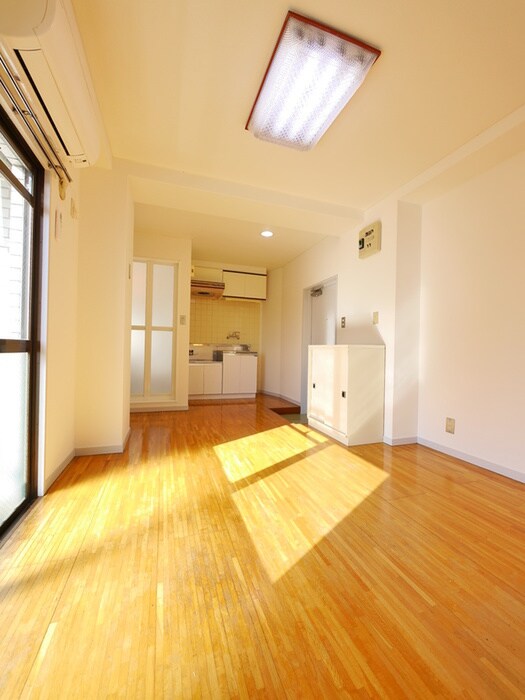 物件内観写真8　(居室)