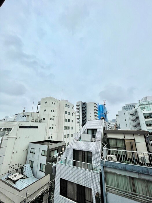 物件内観写真21　(室内からの展望)