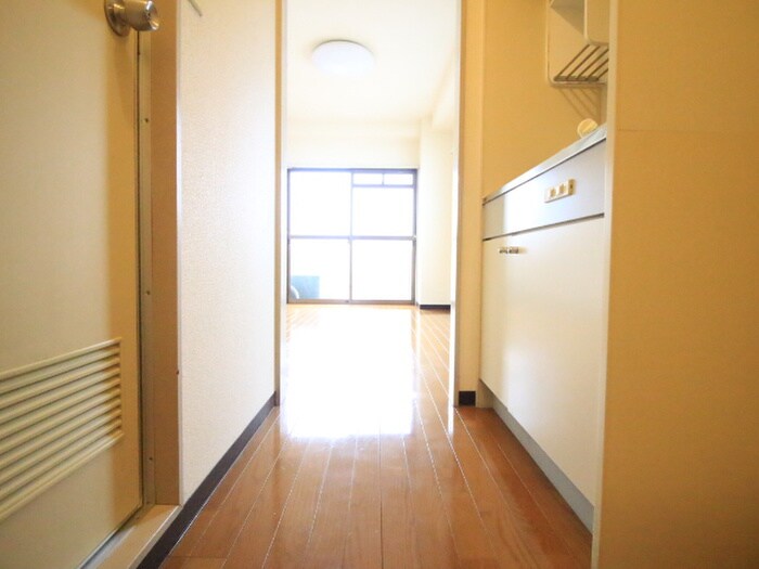 物件内観写真17　(廊下)
