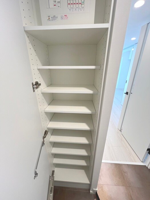 物件内観写真16　(靴箱)