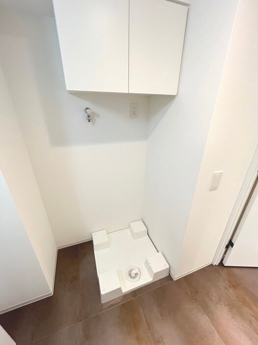 物件内観写真18　(洗濯機置場)