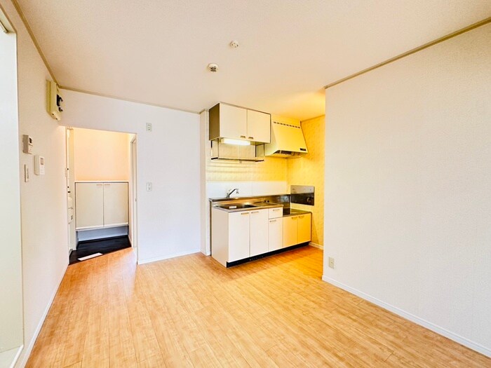 物件内観写真9　(居室)