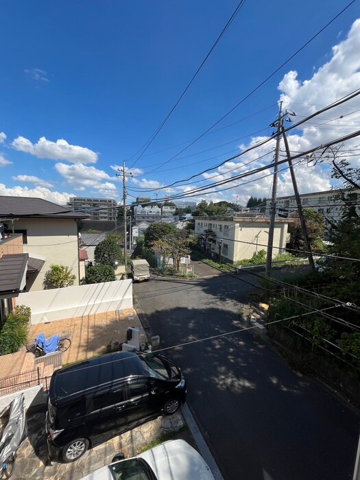 物件内観写真16　(室内からの展望)