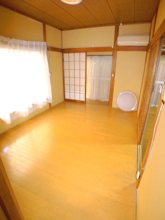 物件内観写真4　(居室)