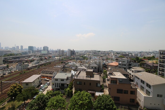 物件内観写真22　(室内からの展望)