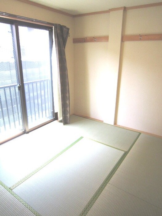 物件内観写真16　(居室)