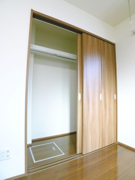 物件内観写真11　(収納)