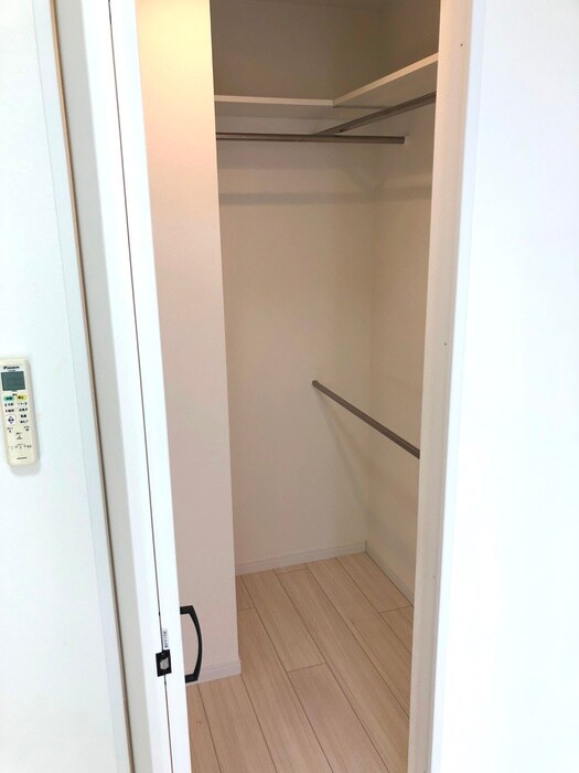 物件内観写真12　(収納)