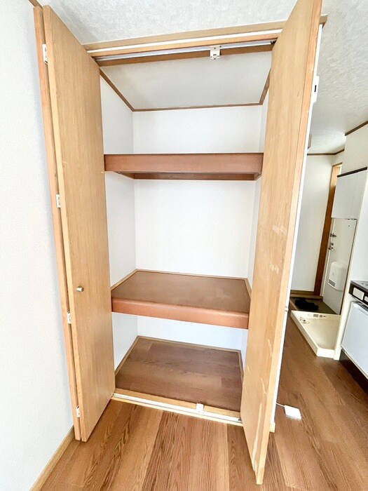 物件内観写真13　(収納)