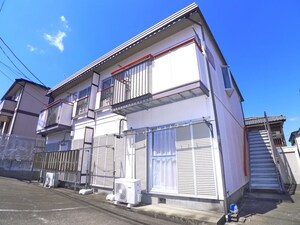 金子ハイツ外観写真