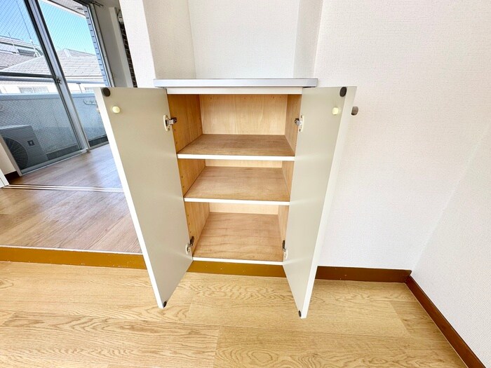 物件内観写真16　(収納)