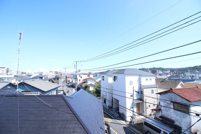 物件内観写真16　(室内からの展望)