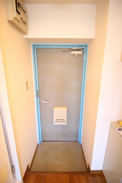 物件内観写真19　(玄関)