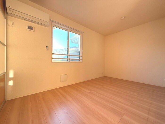 物件内観写真10　(居室)