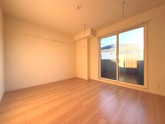 物件内観写真16　(居室)