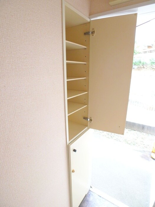物件内観写真15　(靴箱)