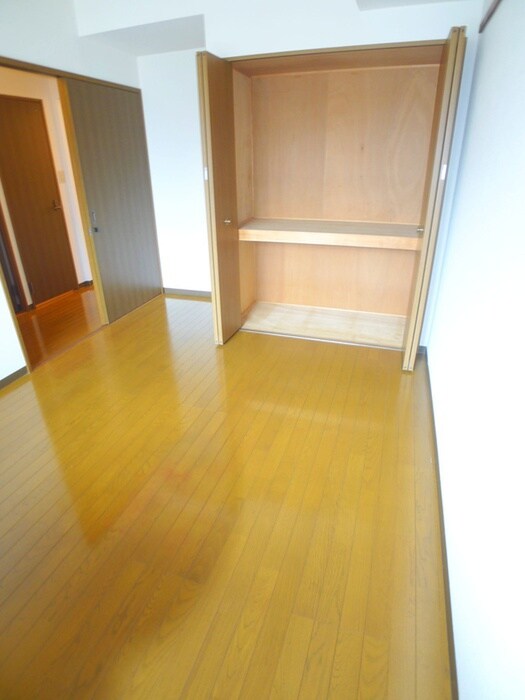 物件内観写真16　(収納)