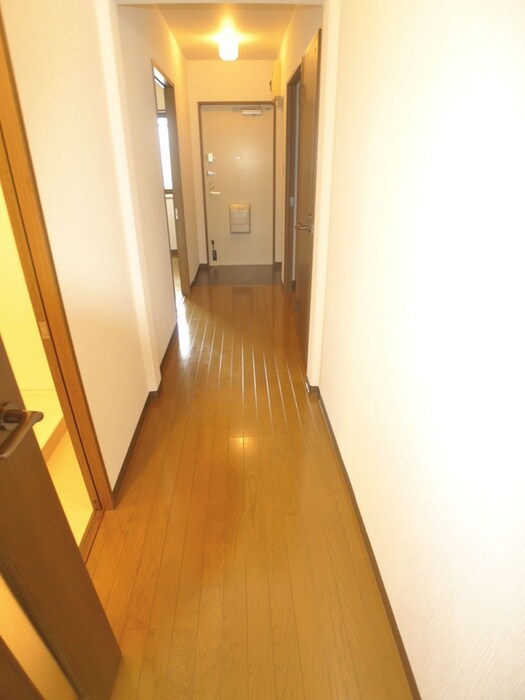 物件内観写真21　(廊下)