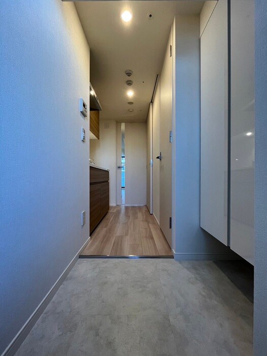 物件内観写真7　(玄関)