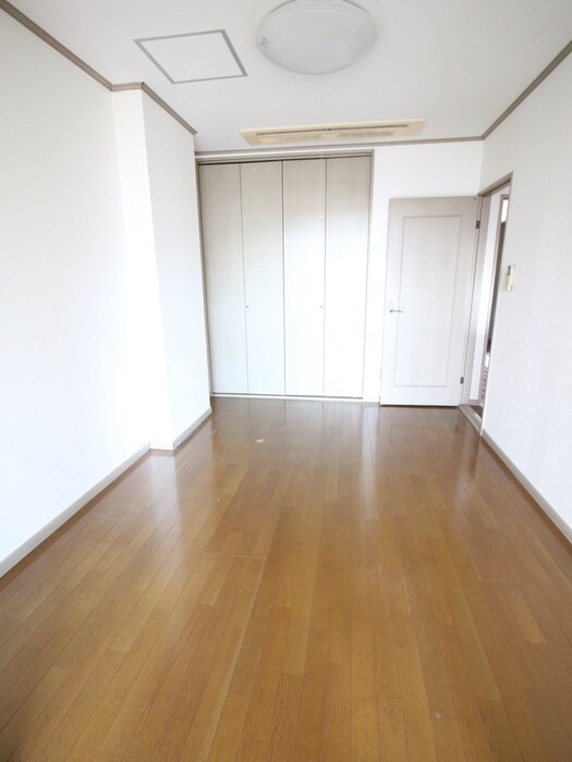 長嶋ビルの居室