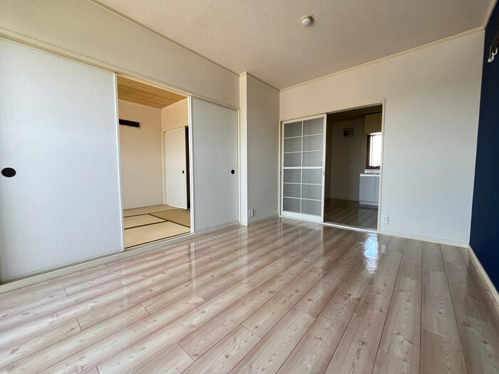 物件内観写真4　(居室)