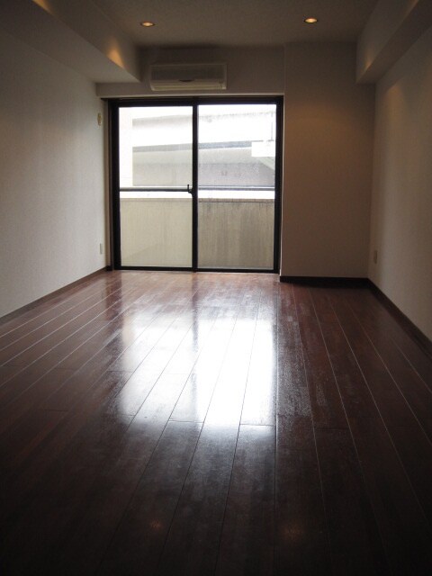 綾東ヴィレヂ弐番館の居室