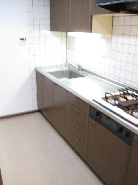 綾東ヴィレヂ弐番館のキッチン