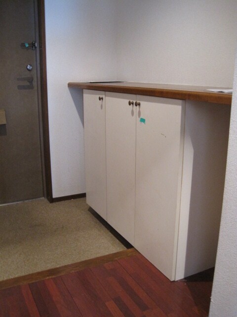 綾東ヴィレヂ弐番館の靴箱