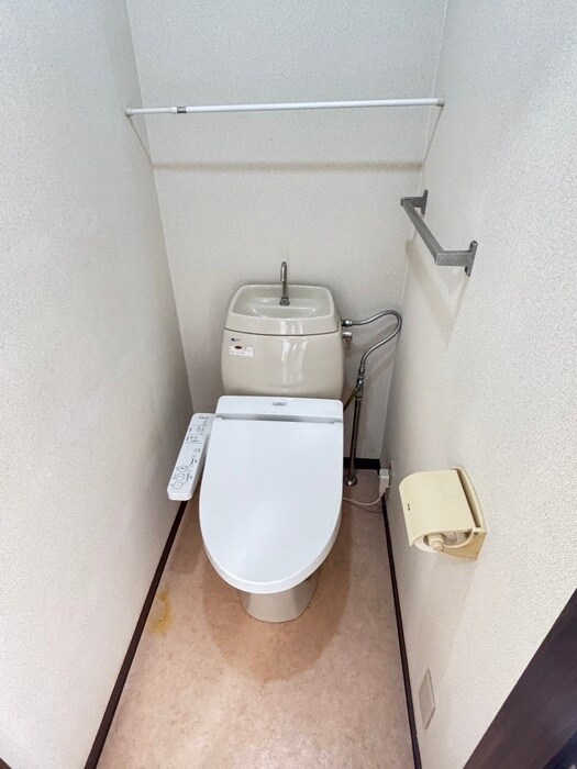 物件内観写真12　(トイレ)