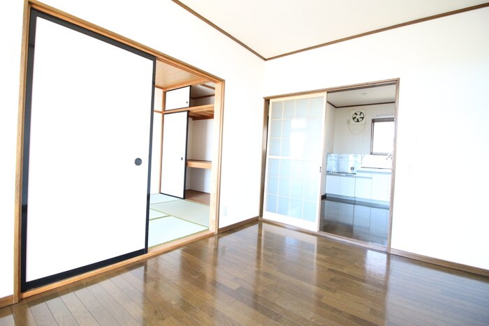 物件内観写真11　(居室)