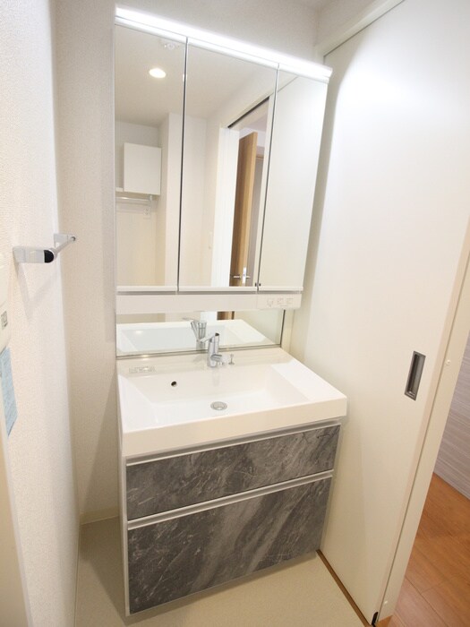 物件内観写真10　(洗面)