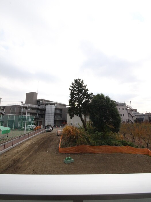 物件内観写真13　(室内からの展望)