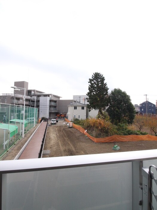 物件内観写真13　(室内からの展望)