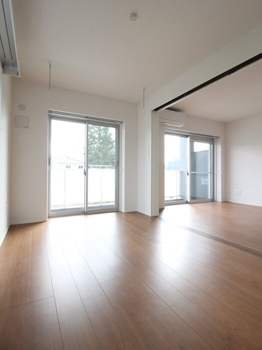 物件内観写真17　(居室)