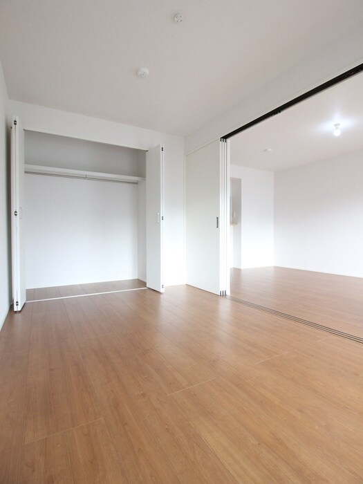 物件内観写真18　(居室)