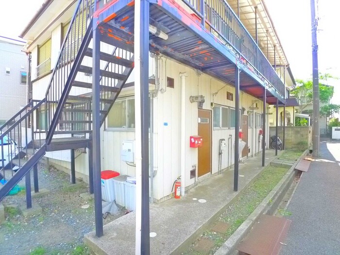 物件外観写真5　(駐輪場)