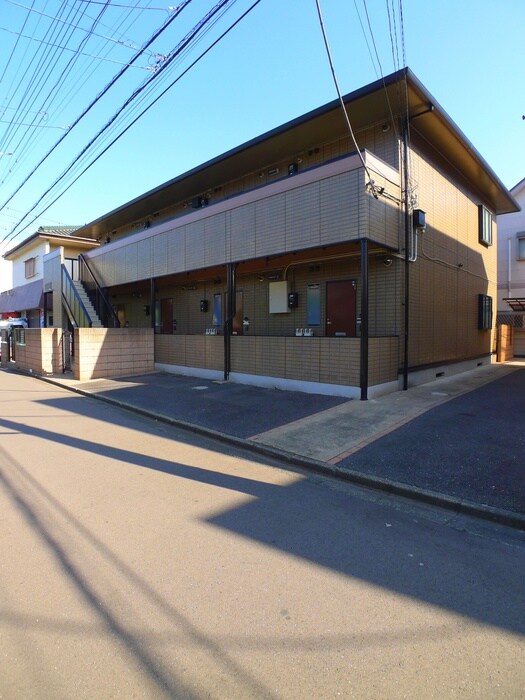 物件外観写真2　(駐車場)