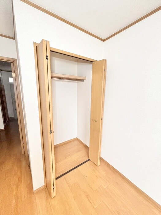 物件内観写真13　(収納)