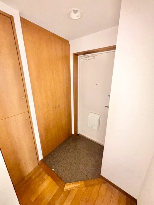 物件内観写真22　(玄関)