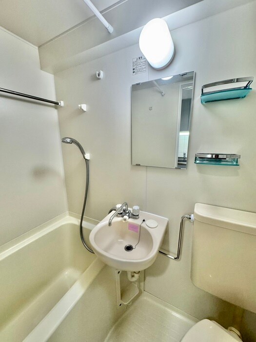 物件内観写真11　(洗面)