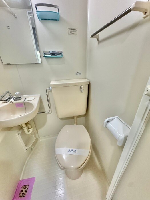 物件内観写真12　(トイレ)