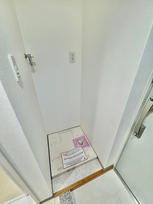 物件内観写真13　(洗濯機置場)