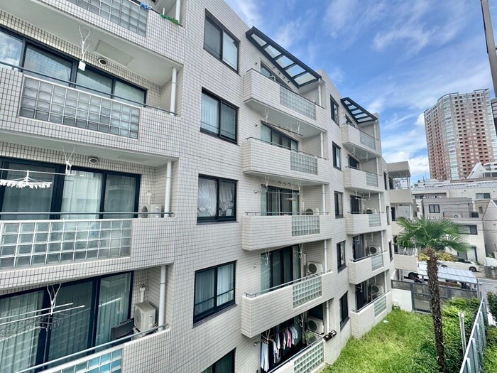 物件内観写真16　(室内からの展望)