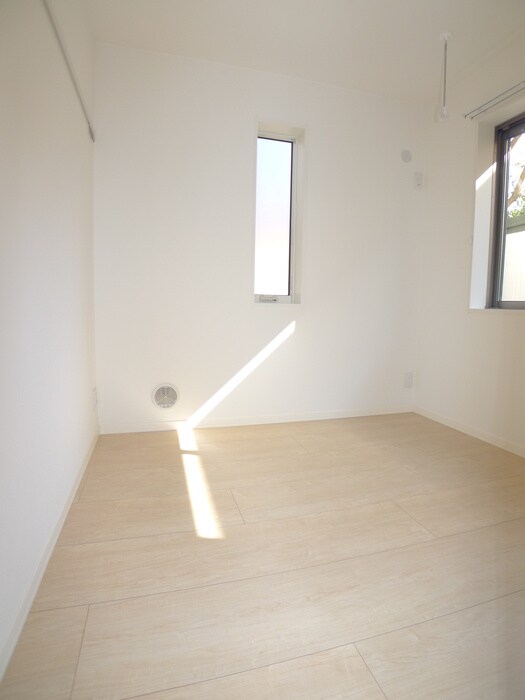 物件内観写真12　(居室)