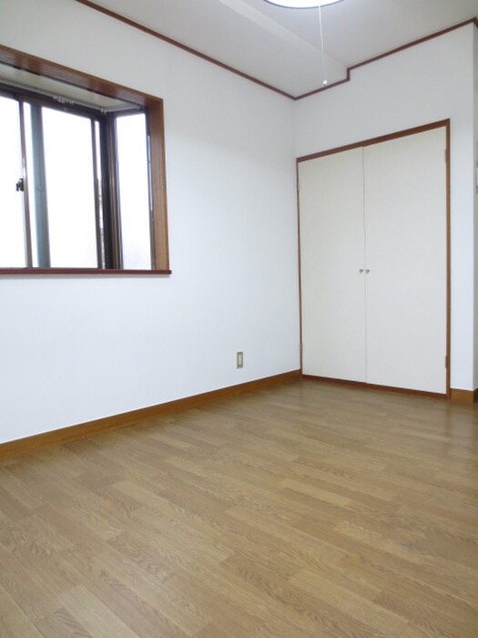 物件内観写真10　(居室)