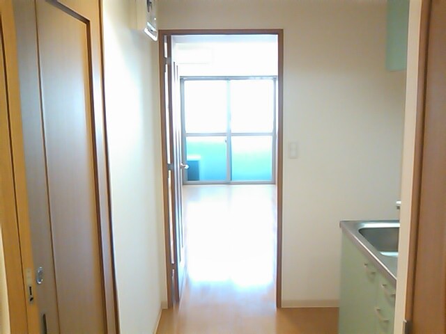 物件内観写真7　(廊下)