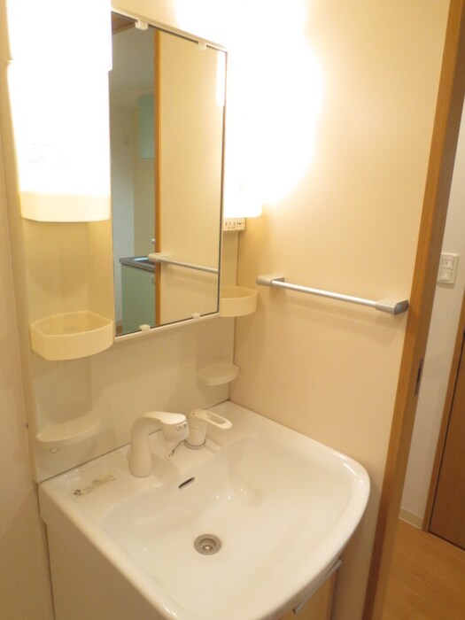 物件内観写真9　(洗面)