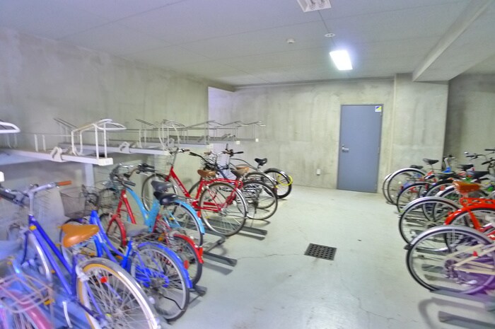 物件外観写真6　(駐輪場)